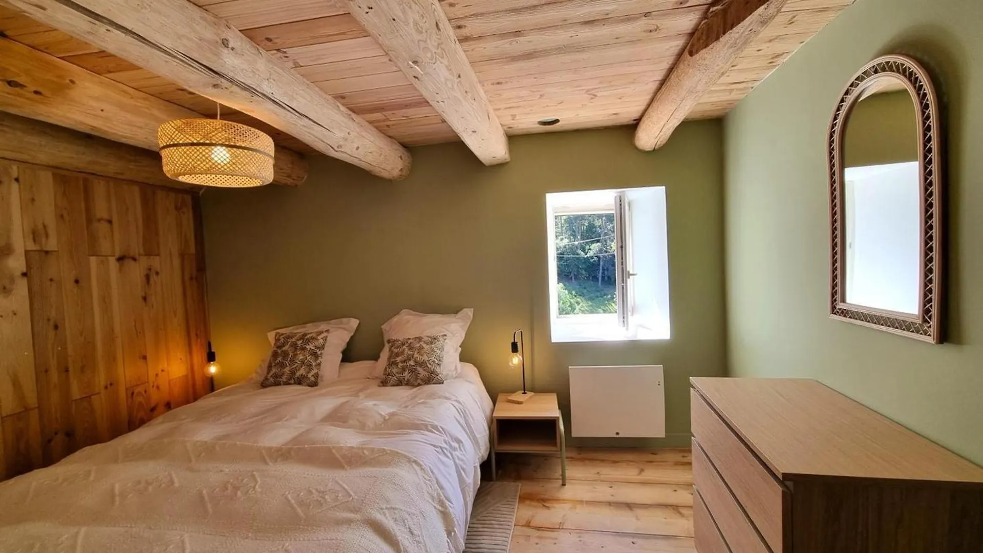 Spacieux gîte avec bain nordique et wifi à Usson-en-Forez - FR-1-496-359 Francja