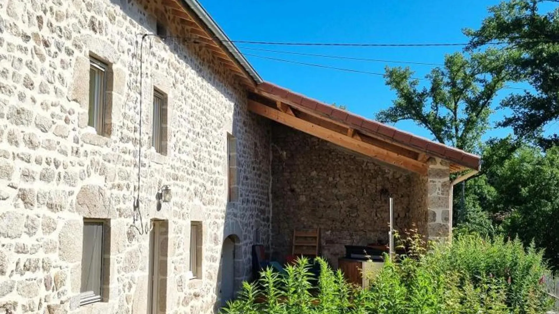 Spacieux gîte avec bain nordique et wifi à Usson-en-Forez - FR-1-496-359 Francja