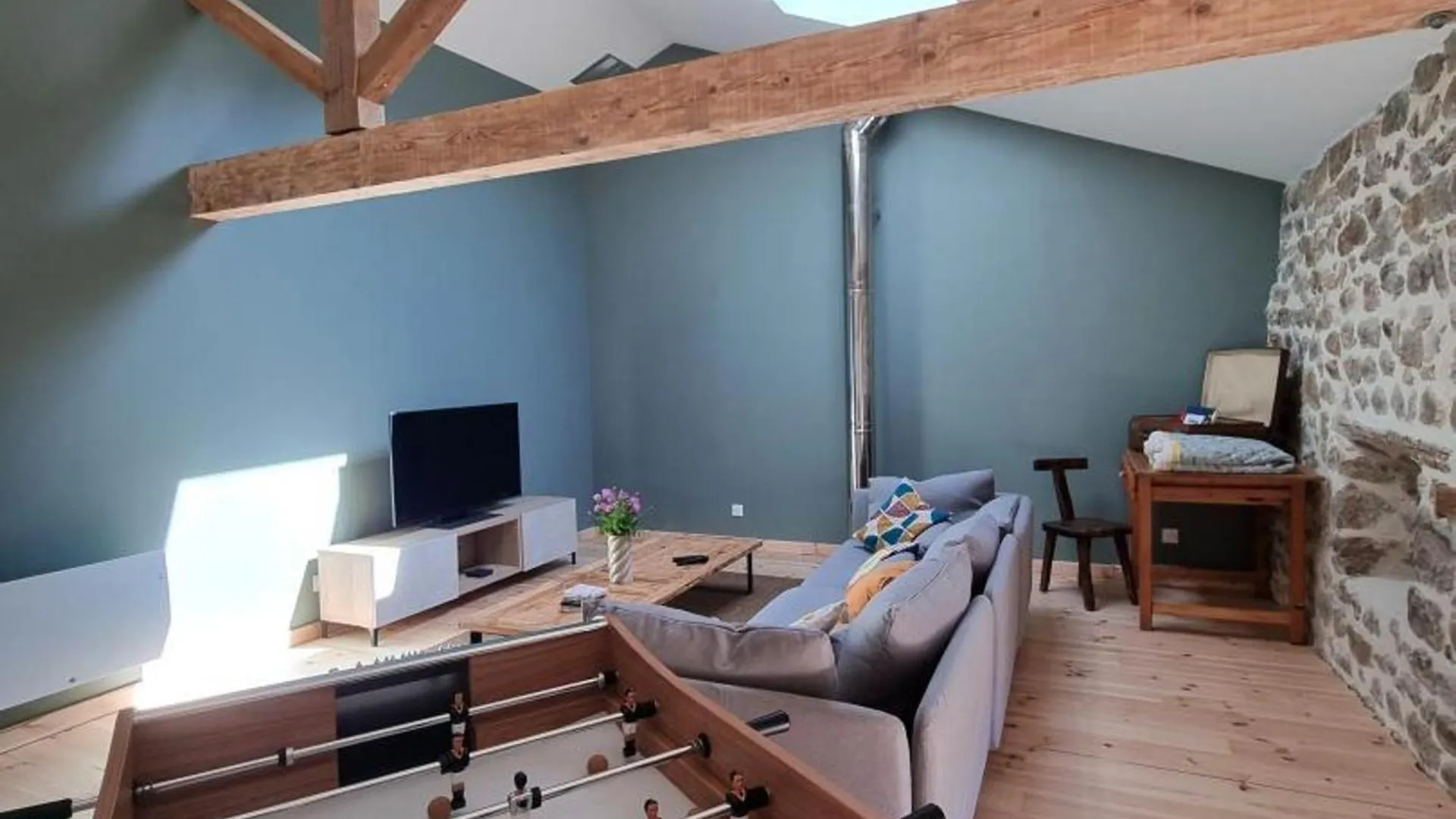 Spacieux gîte avec bain nordique et wifi à Usson-en-Forez - FR-1-496-359 0*,