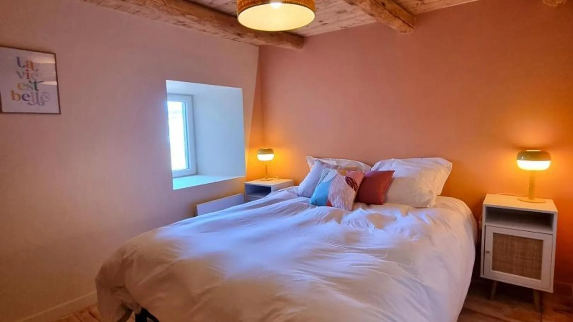 Casa de Férias Spacieux Gite Avec Bain Nordique Et Wifi A Usson-En-Forez - Fr-1-496-359 França