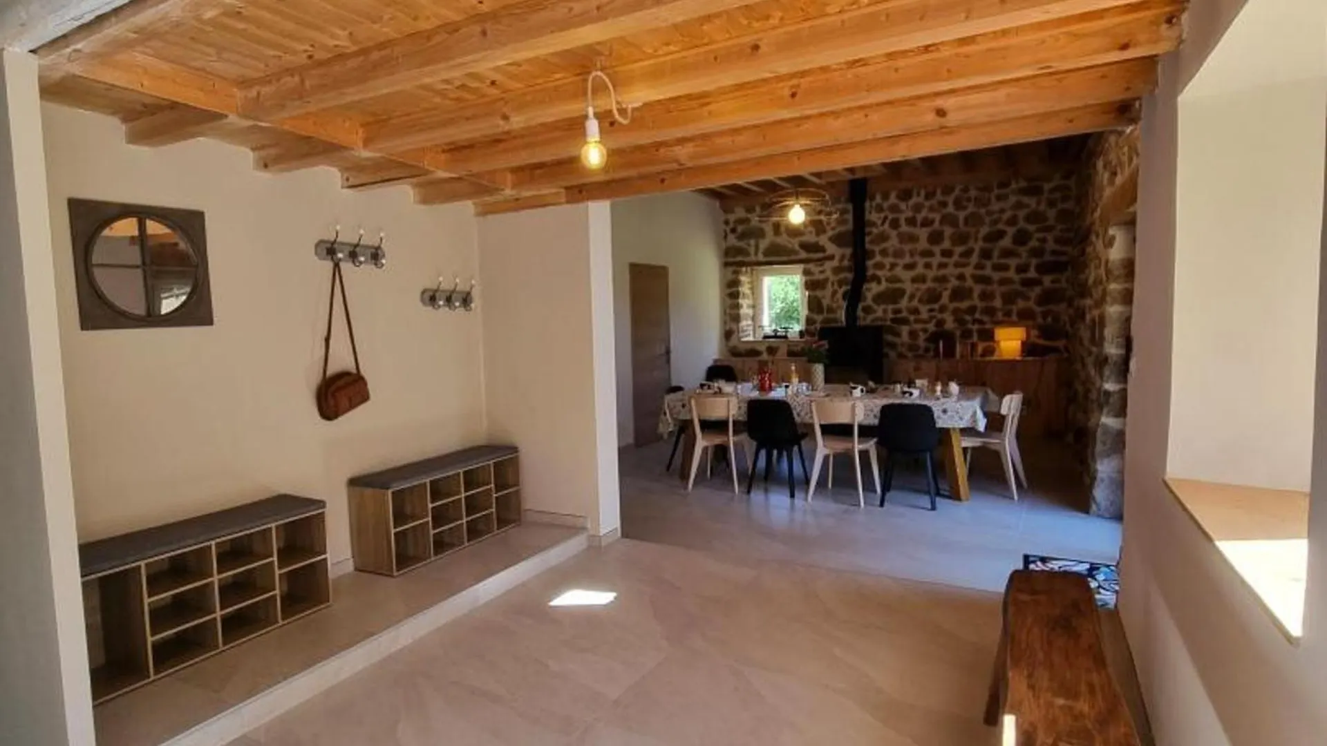 Spacieux gîte avec bain nordique et wifi à Usson-en-Forez - FR-1-496-359 Francja